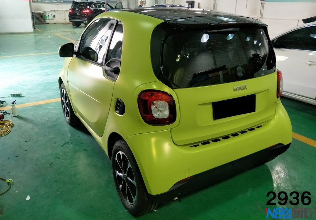 Smart电光嫩芽绿车身改色贴膜