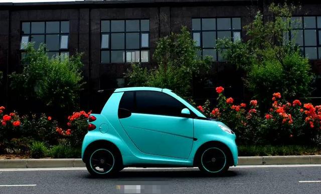 清新小萌星 smart电光薄荷车身改色贴膜