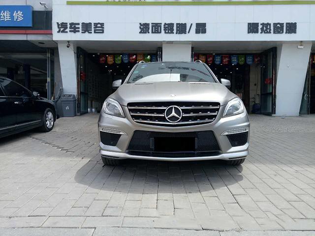 奔驰ML63车身改色贴膜电光金属钛灰效果图