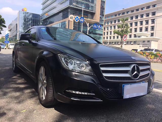 奔驰CLA300电光金属黑车身改色贴膜案例