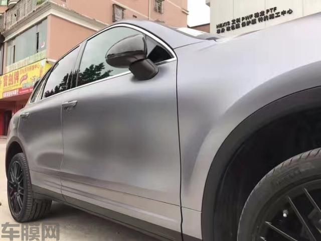 卡宴改色贴膜案例 电光铁灰帅不帅大家说了算