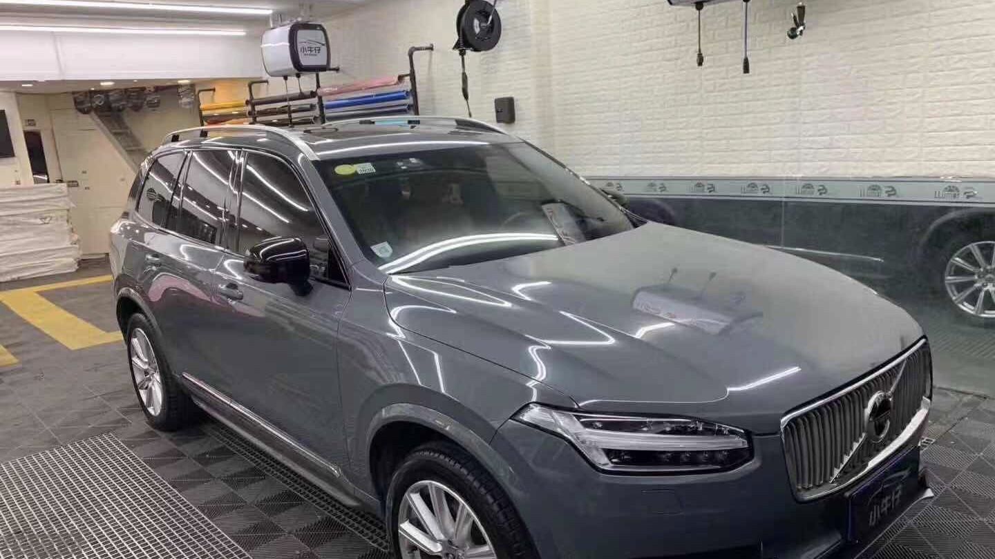 沃尔沃XC90深空灰贴膜改色效果图