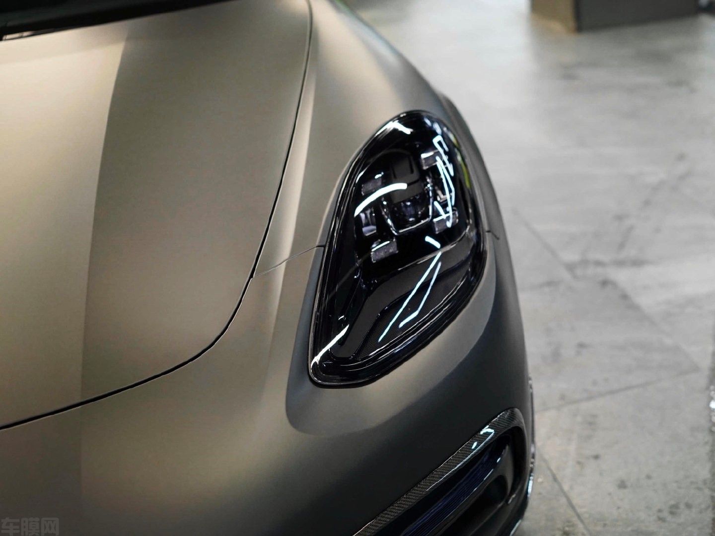 Panamera 超哑黑贴膜改色效果图