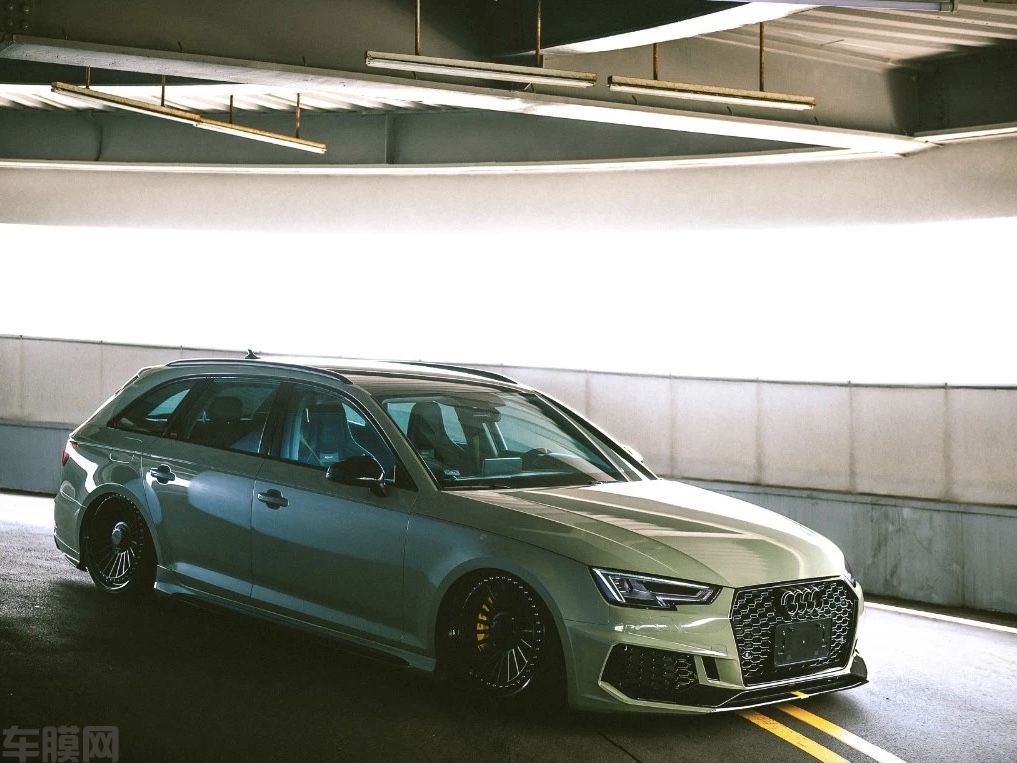 卡其绿奥迪A4 Avant (B9)贴膜改色效果图