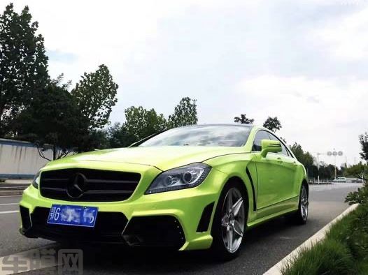 奔驰CLS 超亮水晶荧光黄改色贴膜效果图