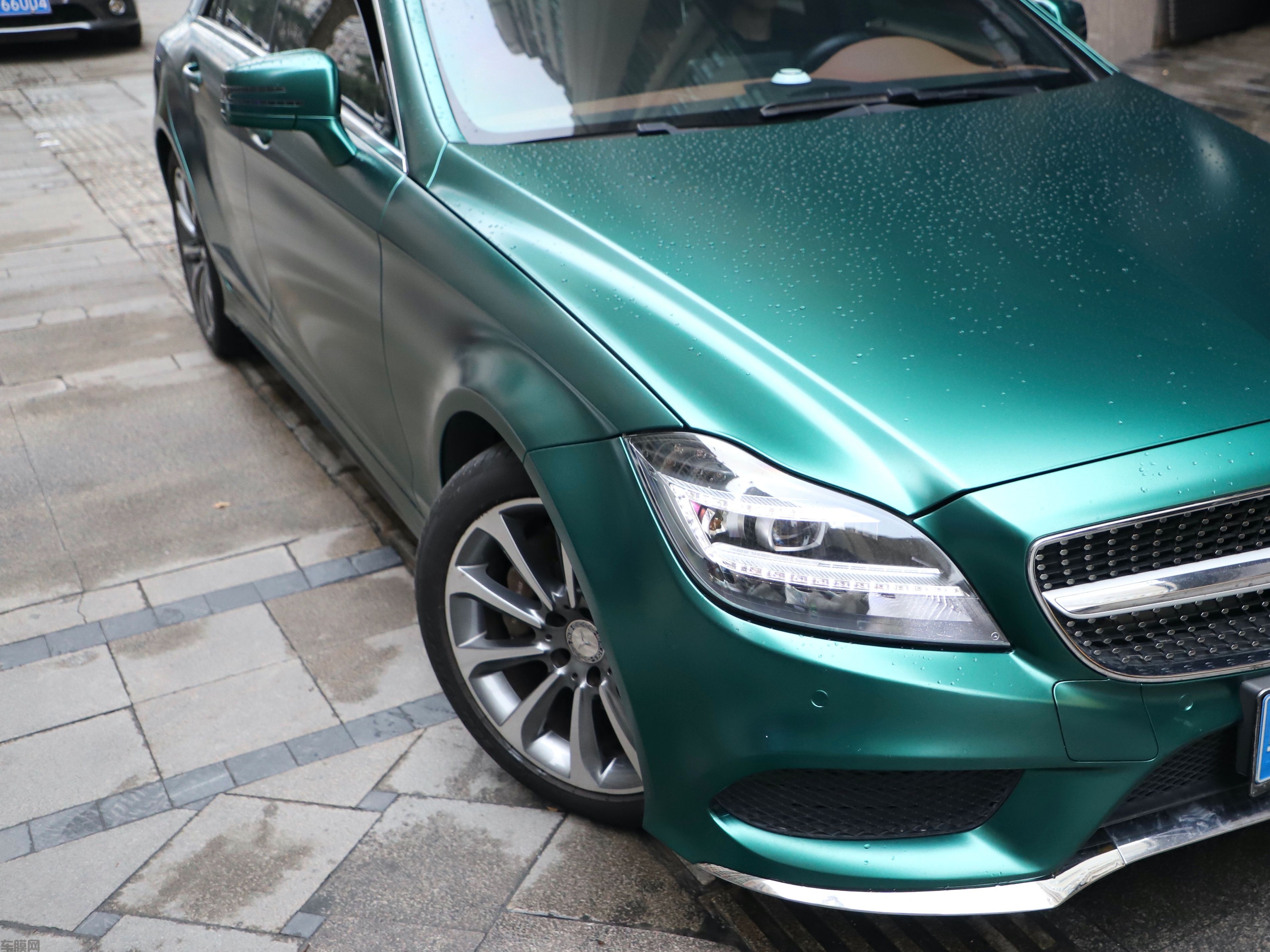 奔驰 CLS 320 电光祖母绿改色膜 效果图