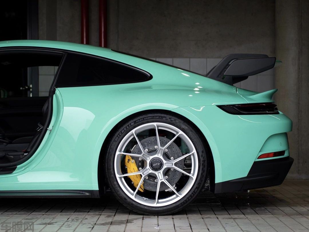 保时捷911 GT3 薄荷绿改色膜 效果图