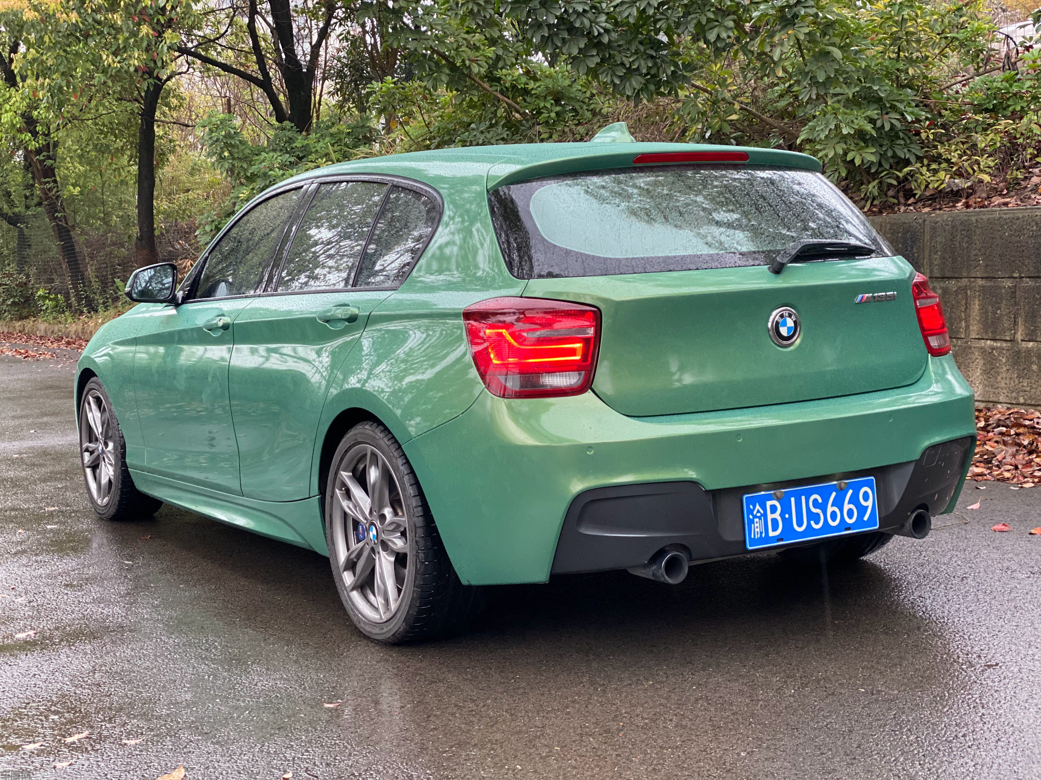 宝马 M135 虹彩祖母绿改色膜 效果图