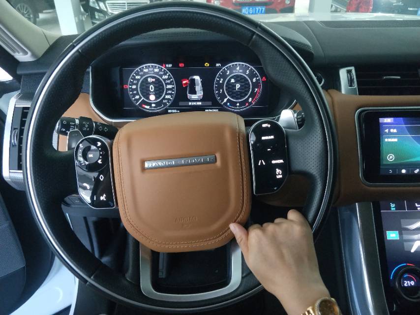 路虎揽胜运动版2018款 3.0 V6 HSE Dynamic