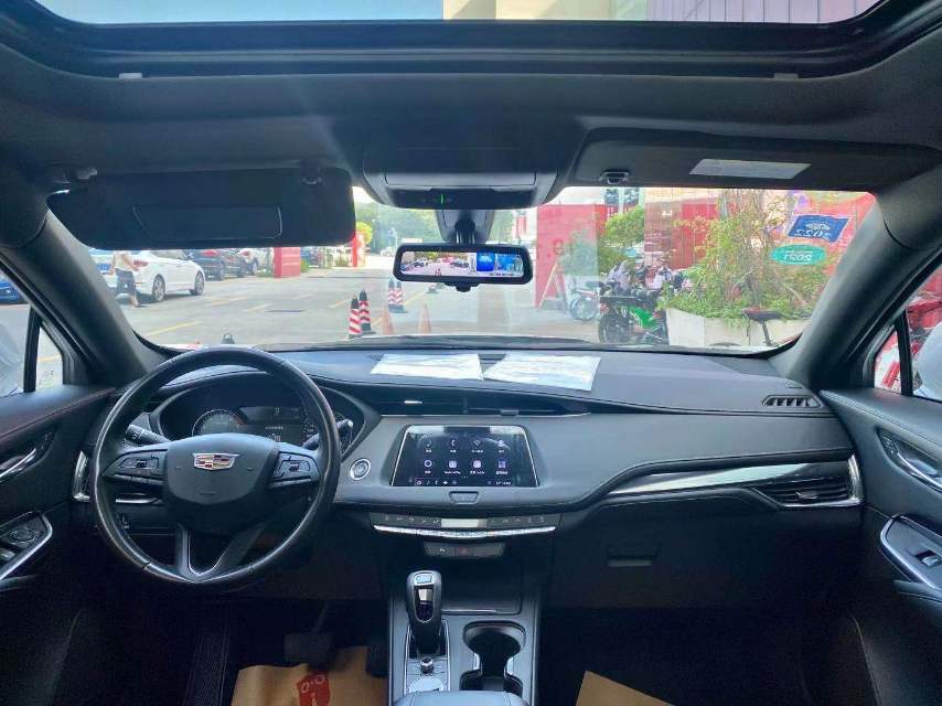凯迪拉克XT4