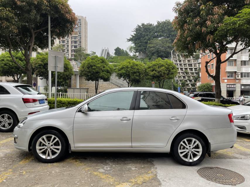 大众速腾2012款 1.4TSI 自动旗舰版