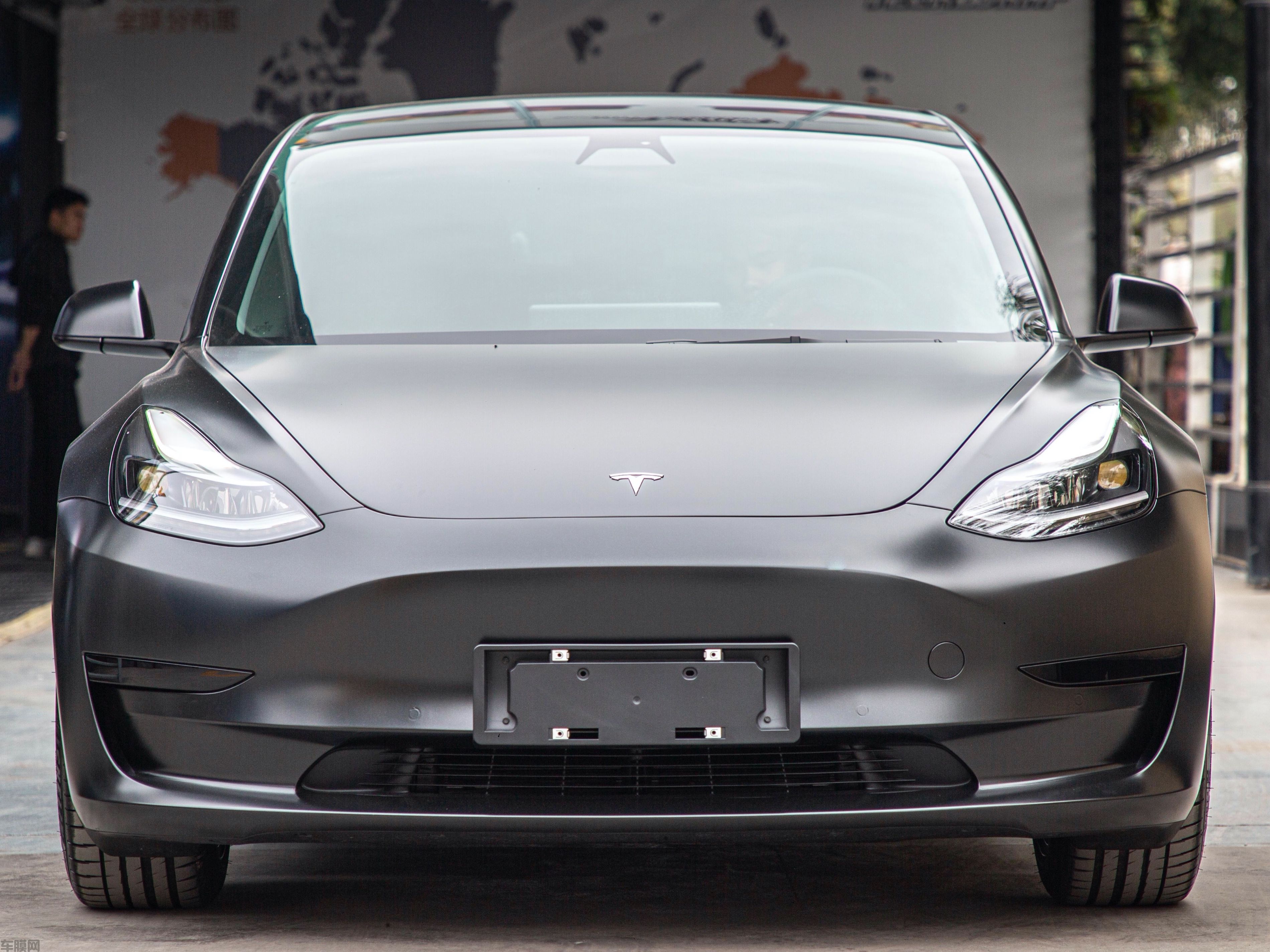 特斯拉Model3 电光黑改色膜 效果图