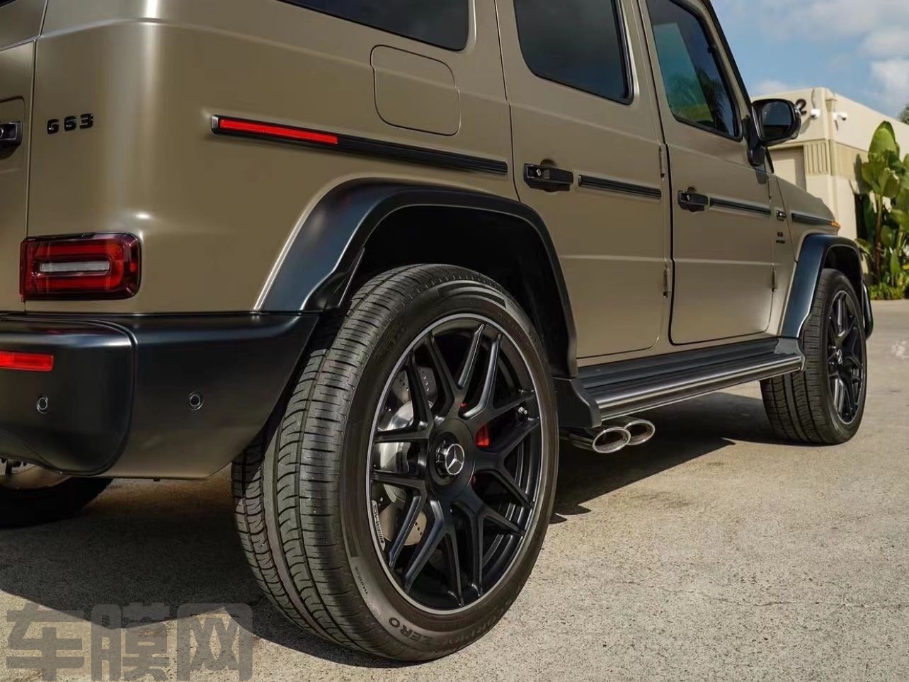 奔驰AMG G63 深橄榄绿改色膜 效果图