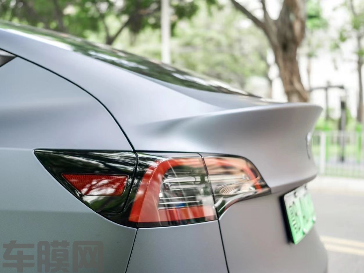 特斯拉Model Y 超哑金属灰蓝改色膜 效果图