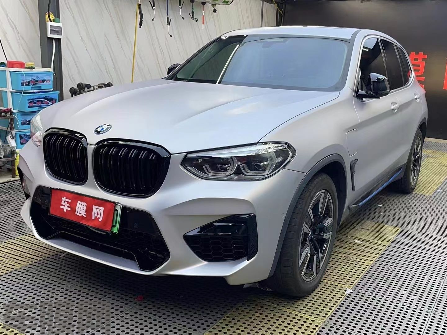 宝马X3 消光铝水银改色膜 效果图