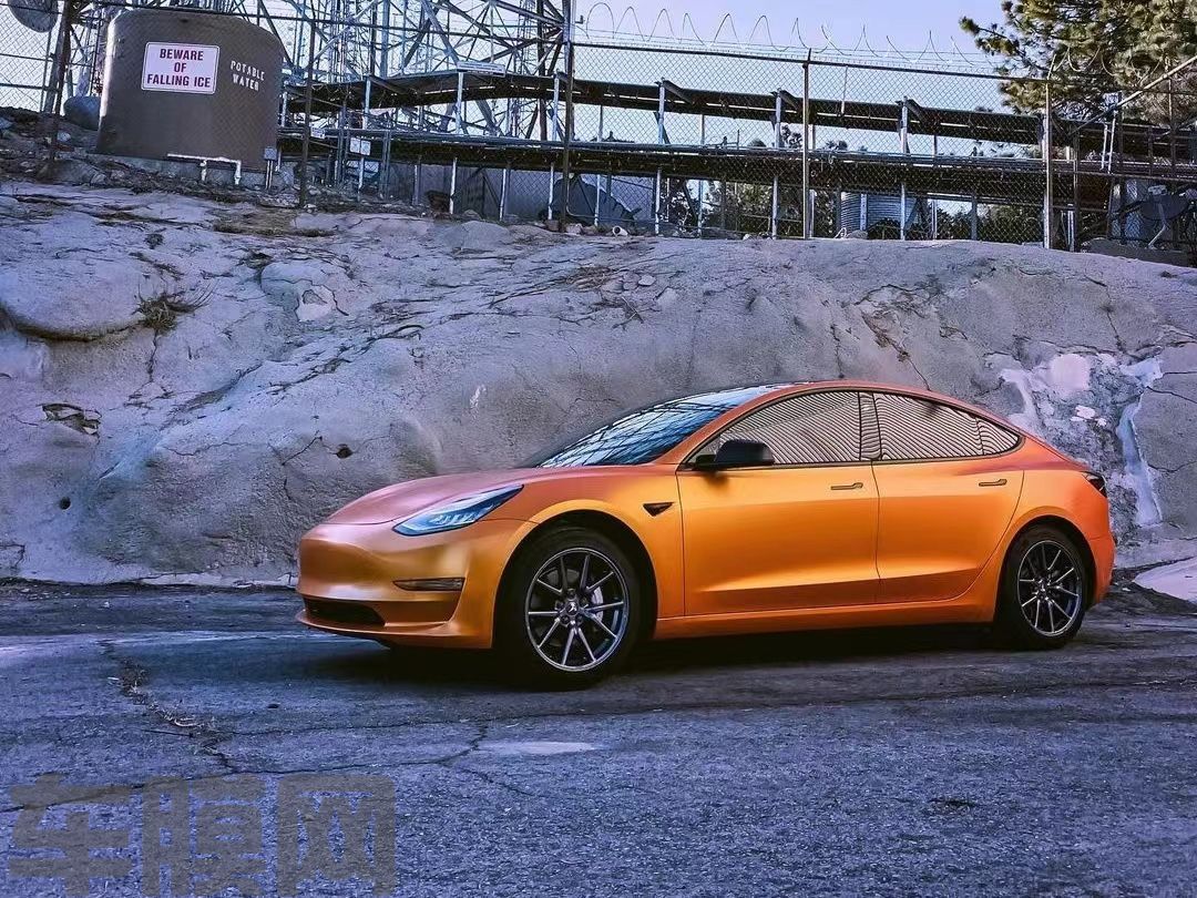 特斯拉Model 3 电光金属铜改色膜 效果图