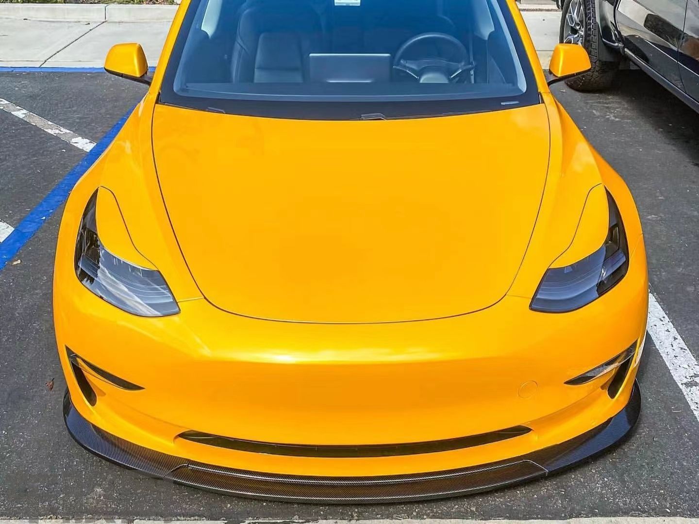 特斯拉Model 3 PET枫叶黄改色膜 效果图
