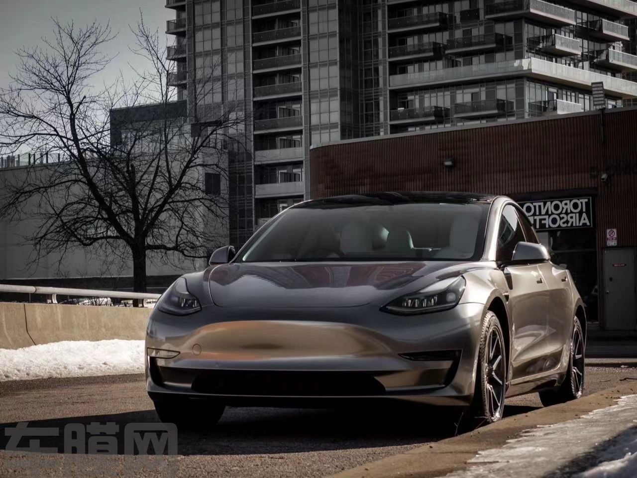 特斯拉Model 3 液态金属银改色膜 效果图