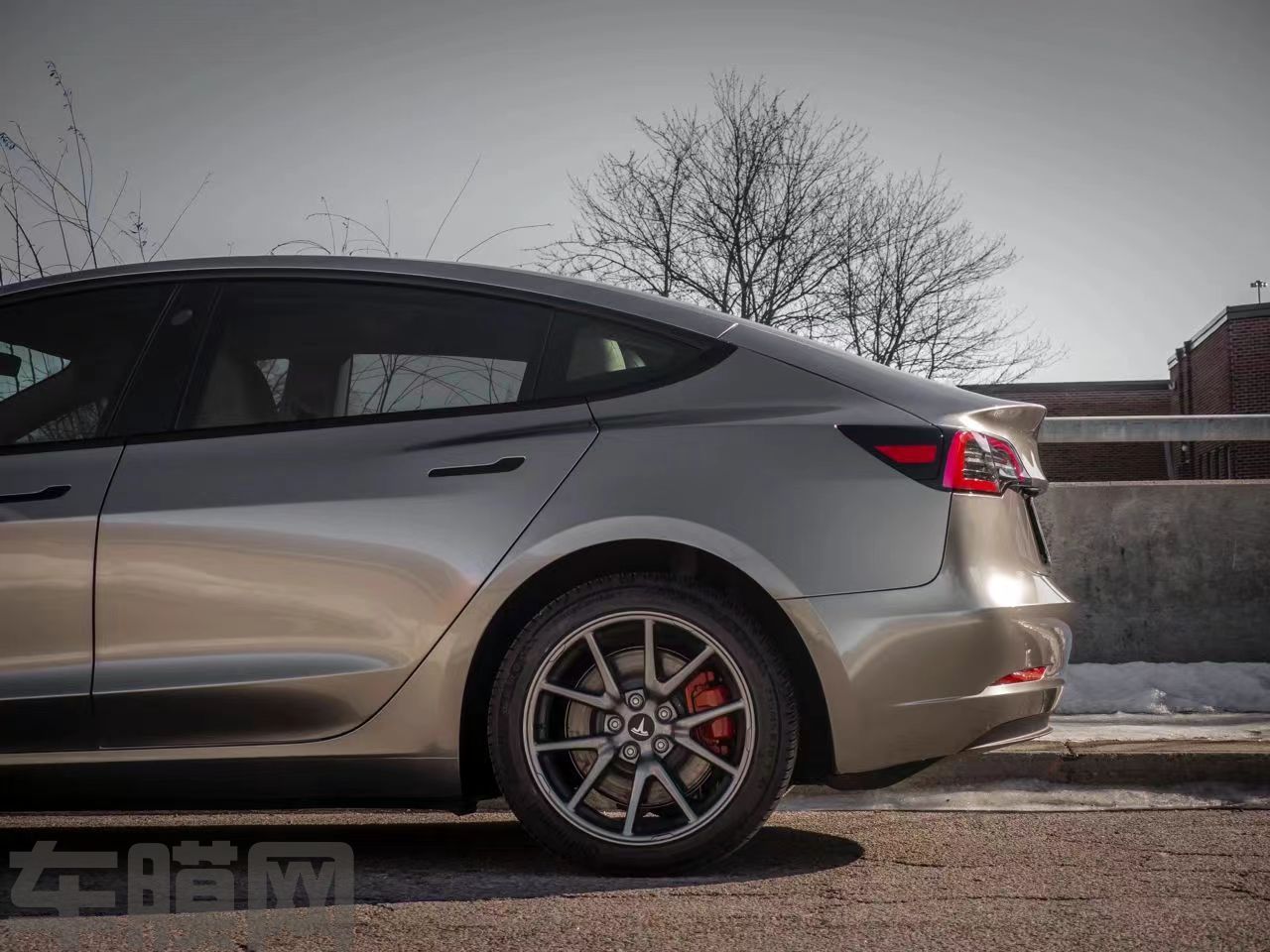 特斯拉Model 3 液态金属银改色膜 效果图
