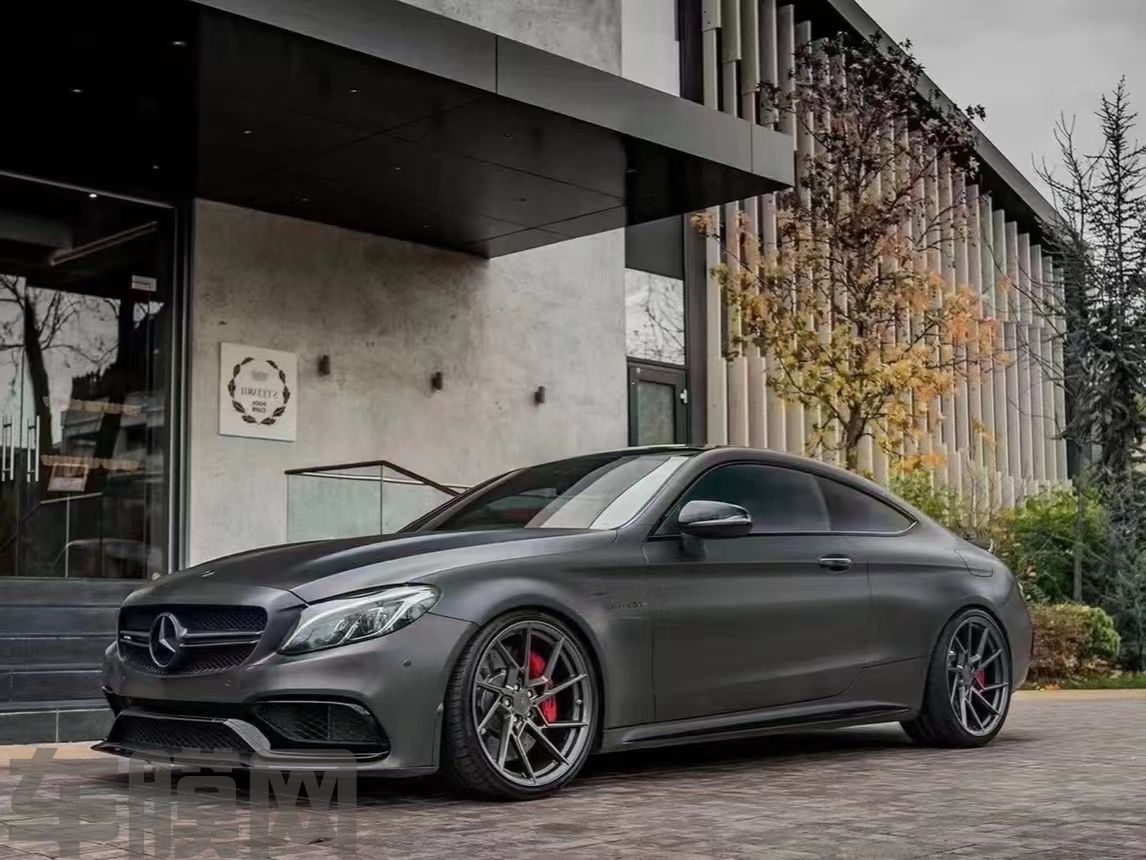 奔驰C63 AMG 重金属拉丝黑改色膜 效果图