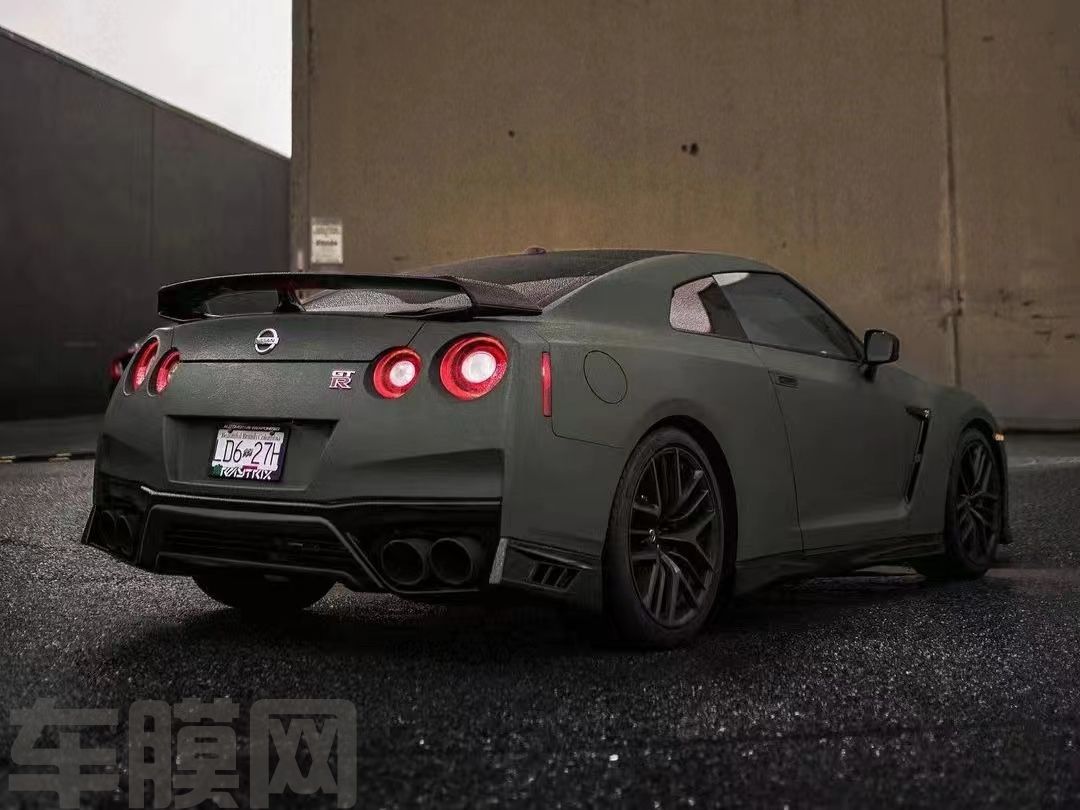 日产GT-R 陶瓷军绿改色膜 效果图