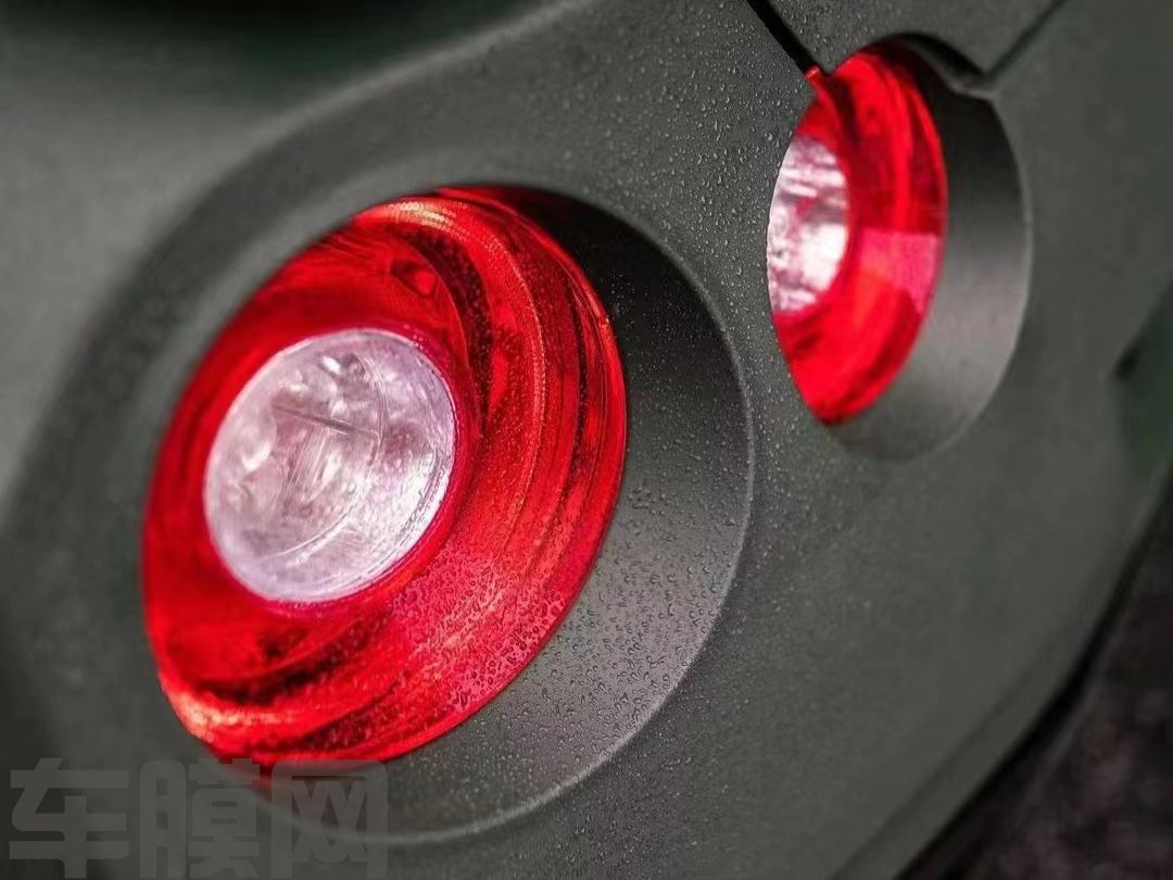 日产GT-R 陶瓷军绿改色膜 效果图