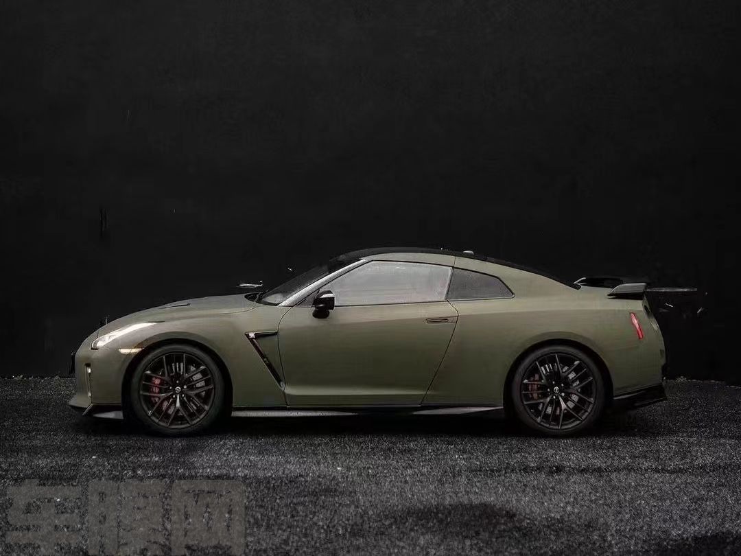 日产GT-R 陶瓷军绿改色膜 效果图