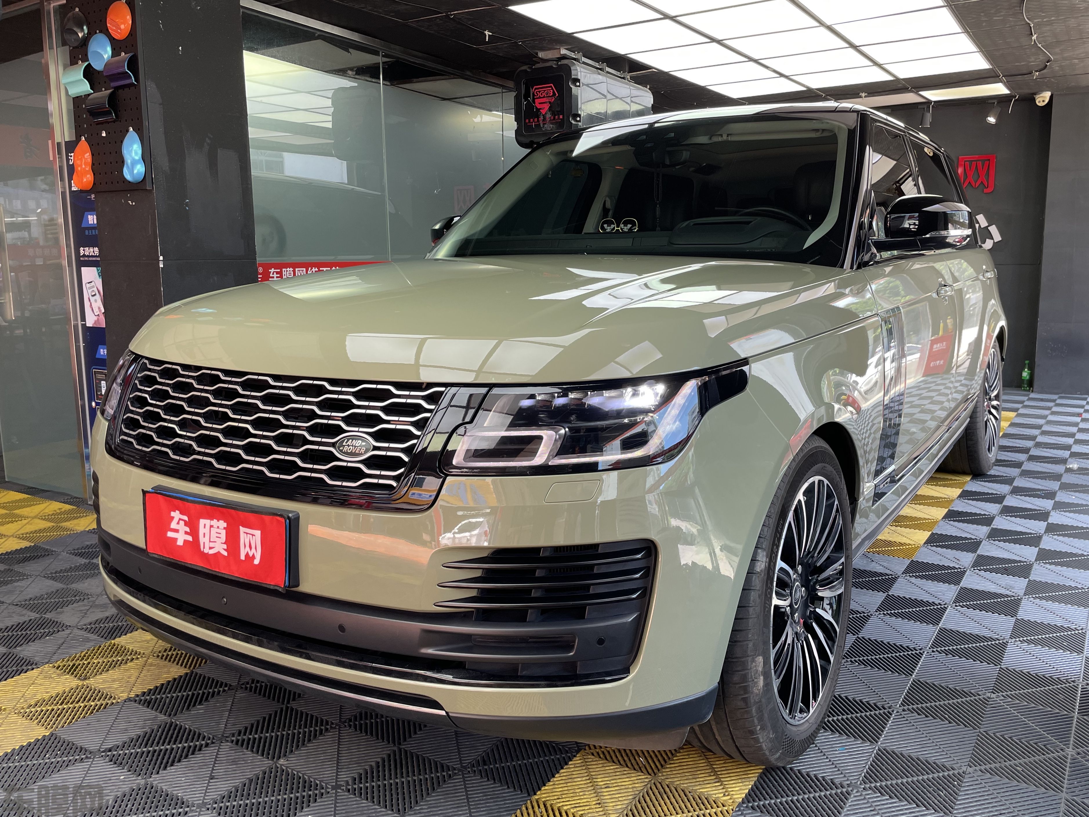 路虎揽胜 卡其灰改色膜 效果图