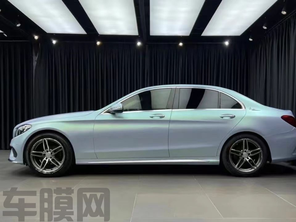 奔驰C级 远峰蓝魅绿改色膜 效果图