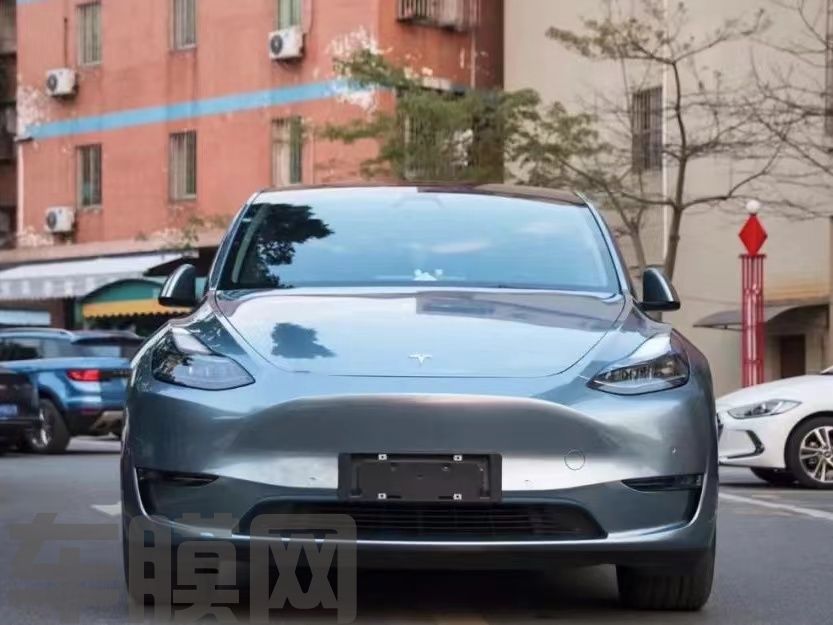 特斯拉ModelY 液态金属索玛托蓝改色膜 效果图