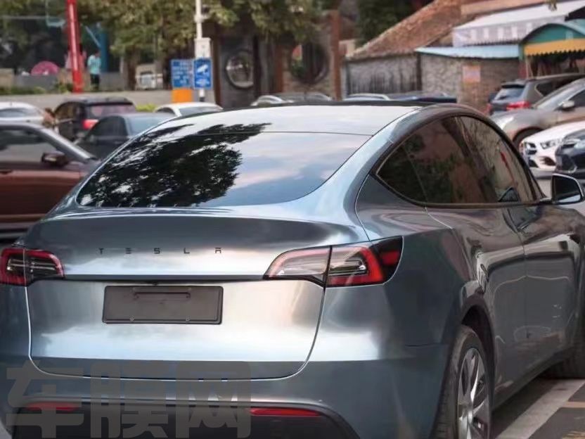 特斯拉ModelY 液态金属索玛托蓝改色膜 效果图