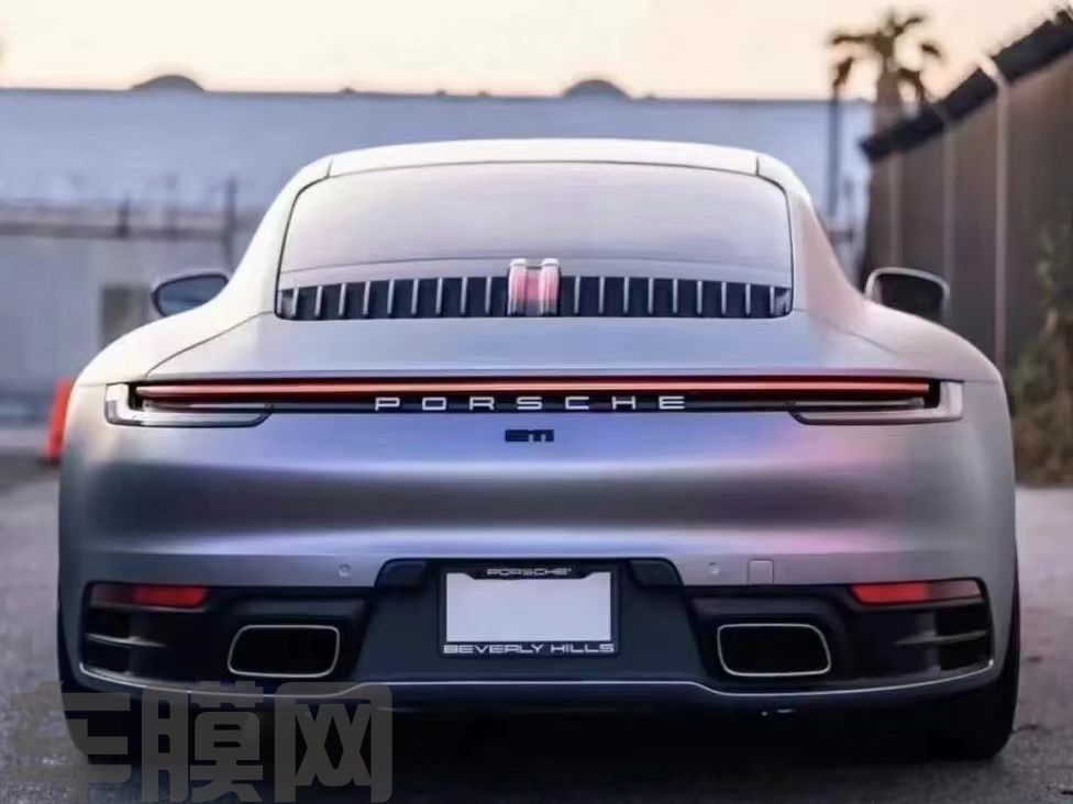 保时捷911 卡普里灰紫改色膜 效果图
