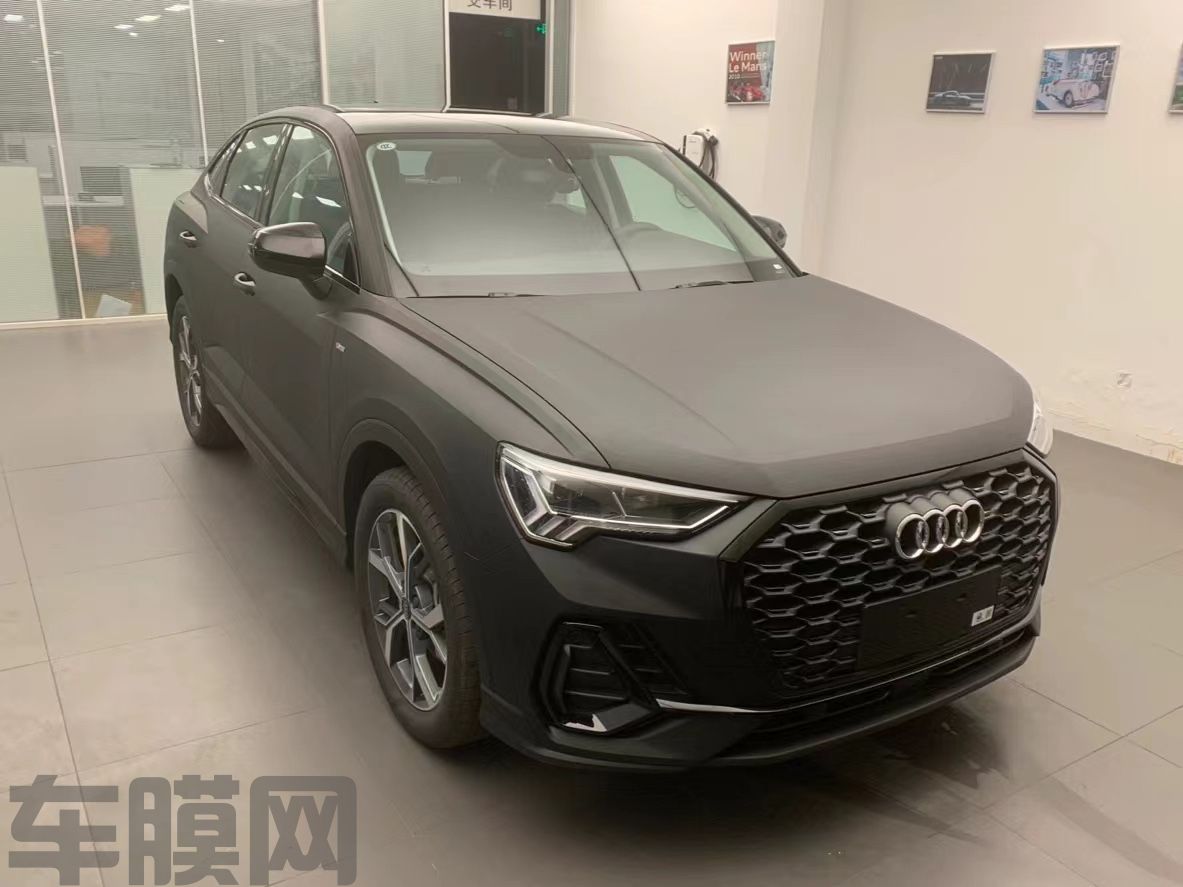 奥迪Q3 磨砂黑改色膜 效果图