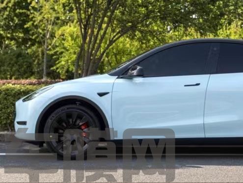 特斯拉ModelY 冰川蓝改色膜 效果图
