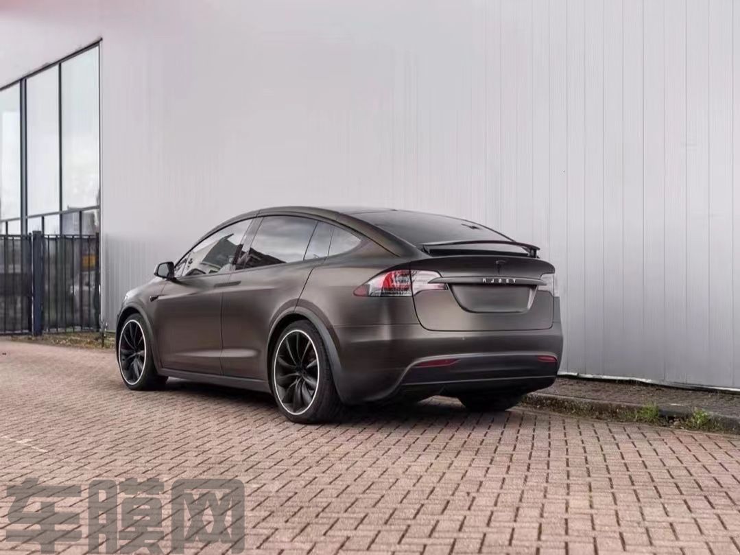 特斯拉Model X 陶瓷钻石黑金改色膜 效果图