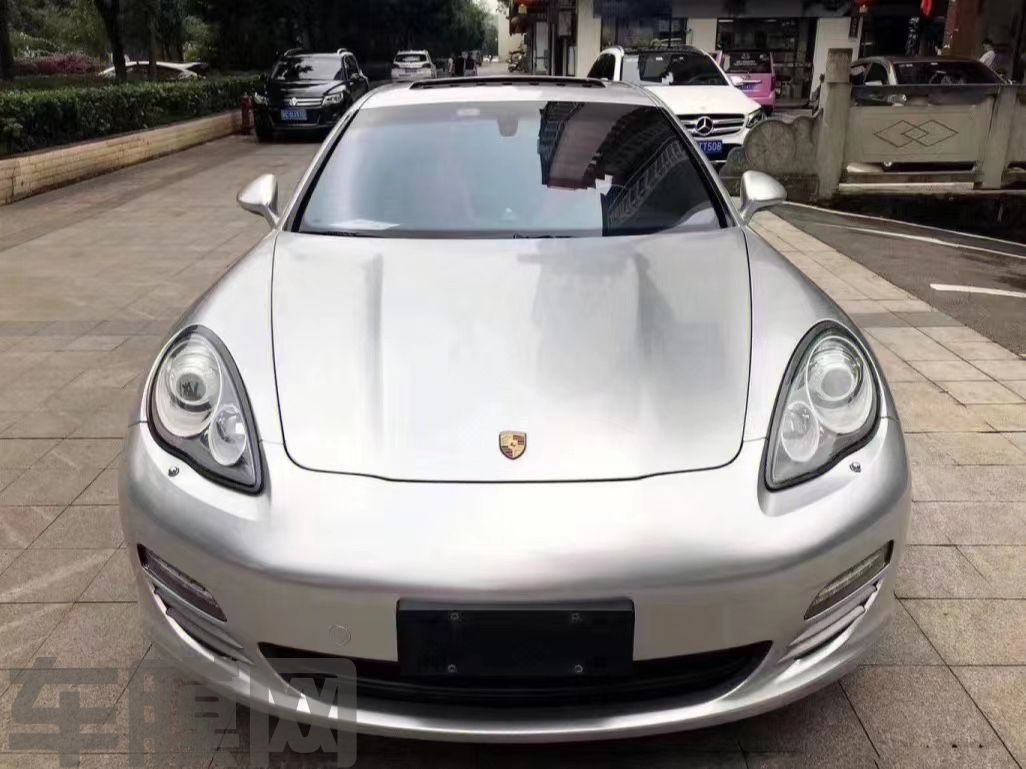 保时捷Panamera PET金属银改色膜 效果图