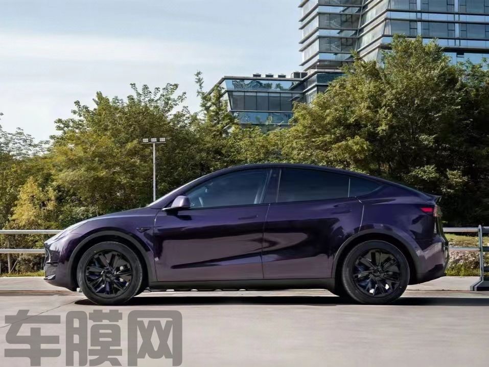 特斯拉Model Y 金属午夜紫改色膜 效果图