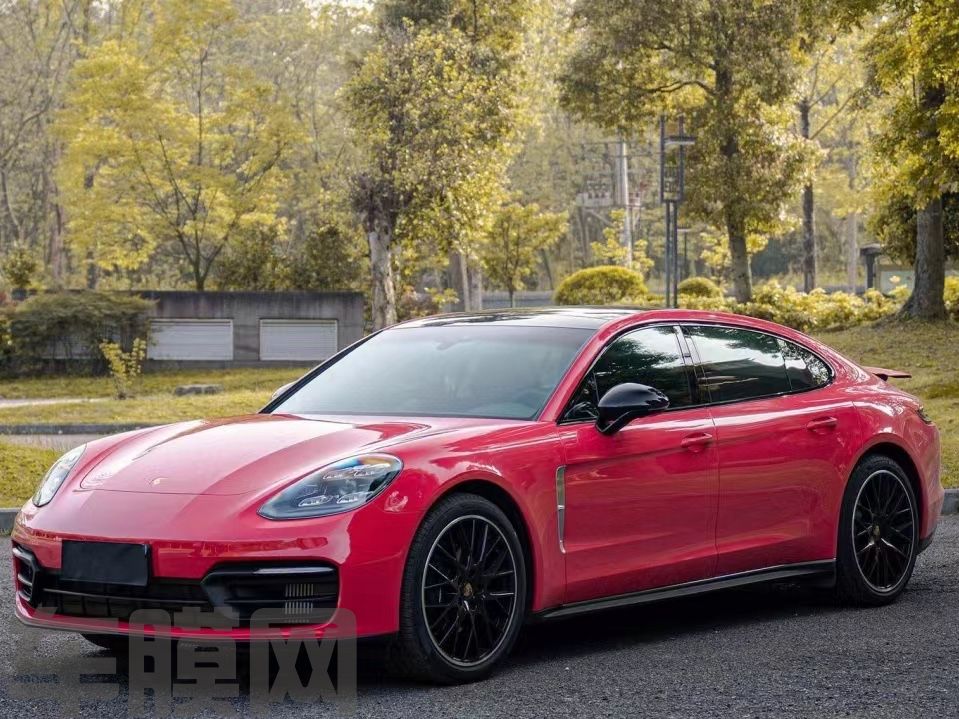 保时捷Panamera 草莓红改色膜 效果图