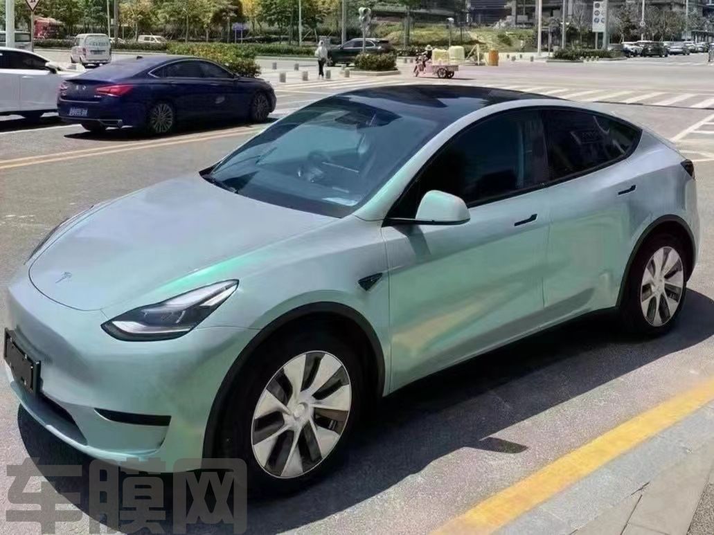 特斯拉Model Y 梦幻松石绿改色膜 效果图
