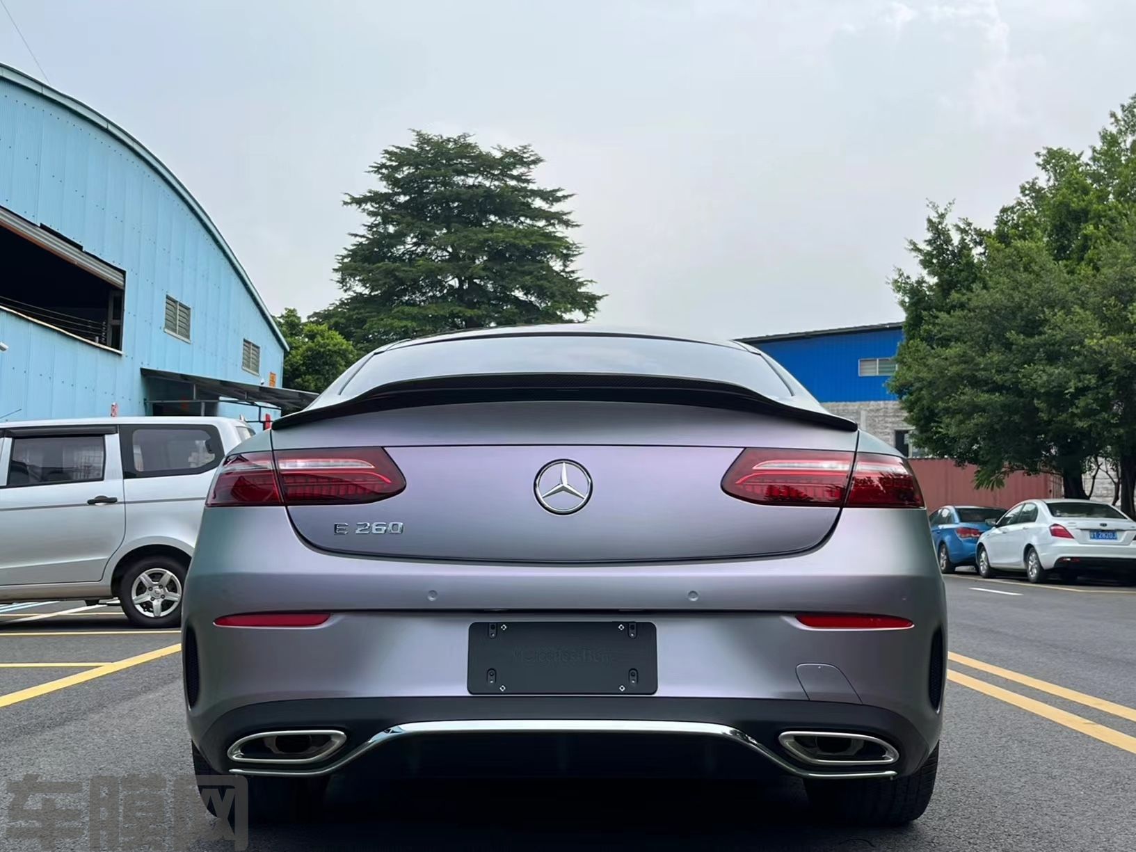 奔驰E Coupe PET卡普里灰紫改色膜 效果图