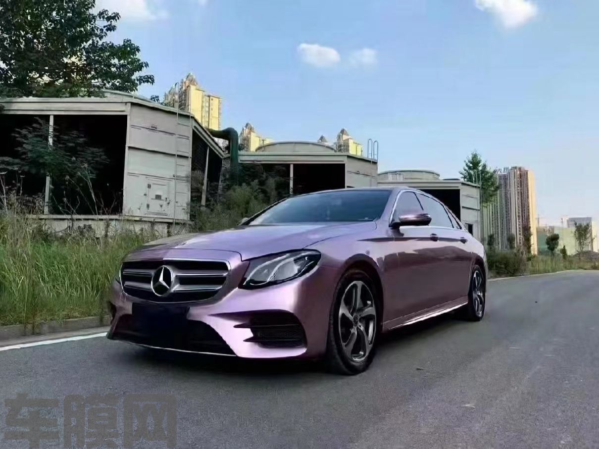奔驰E300L 激情粉改色膜 效果图