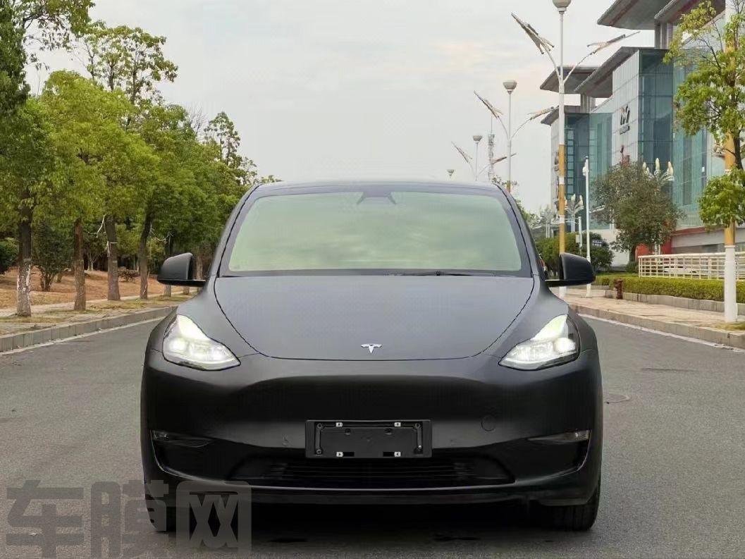 特斯拉Model Y 磨砂黑改色膜 效果图