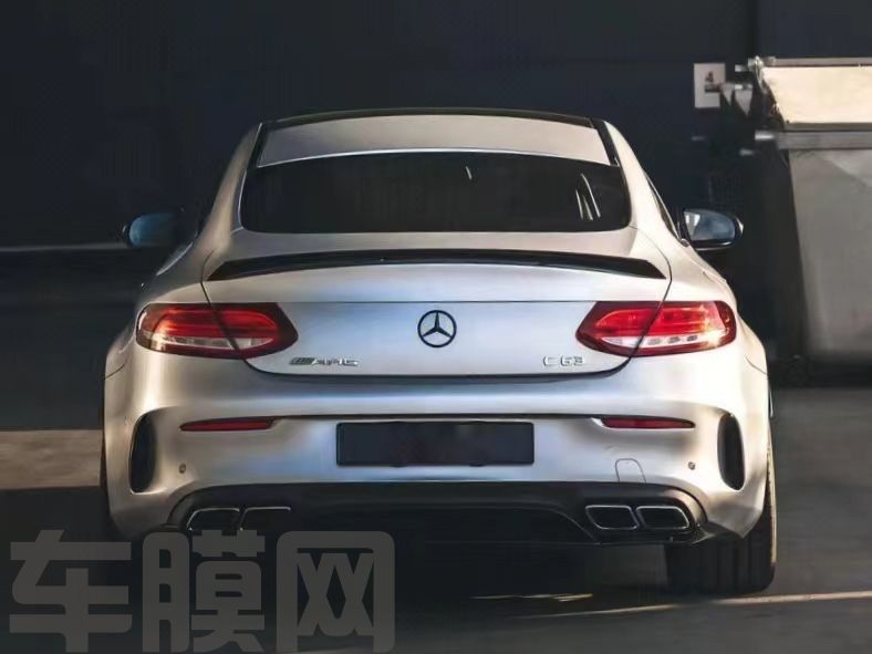 奔驰C63 绸缎金属银改色膜 效果图