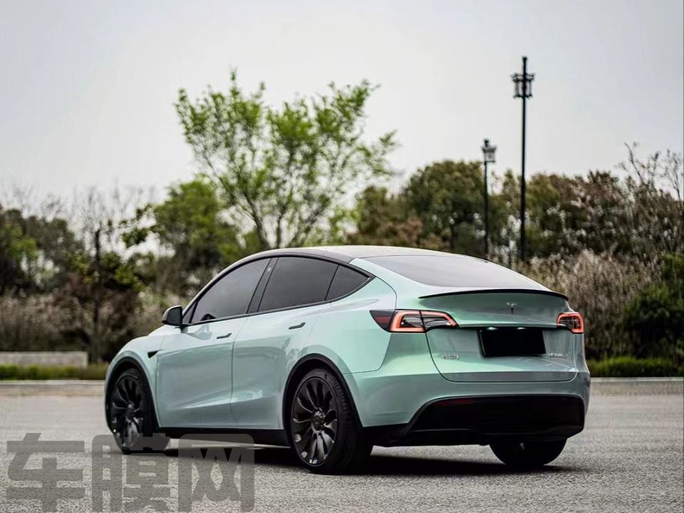 特斯拉Model Y 梦幻松石绿改色膜 效果图