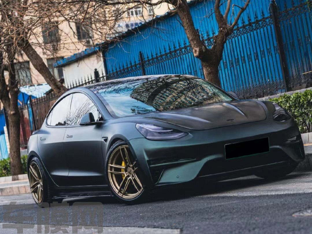 特斯拉Model Y 超哑橄榄绿改色膜 效果图
