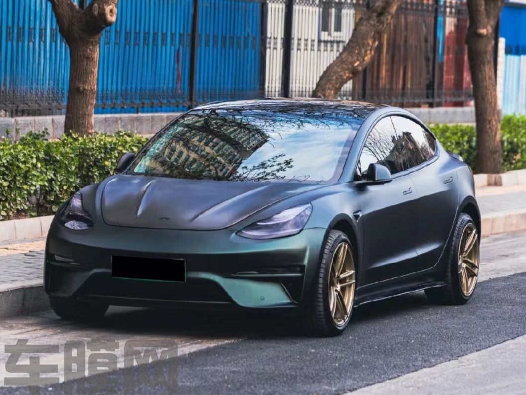 特斯拉Model Y 超哑橄榄绿改色膜 效果图