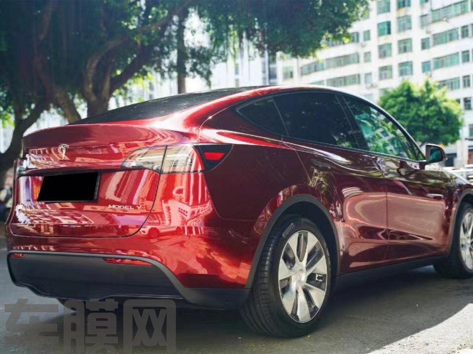 特斯拉Model Y 液态龙血红改色膜 效果图