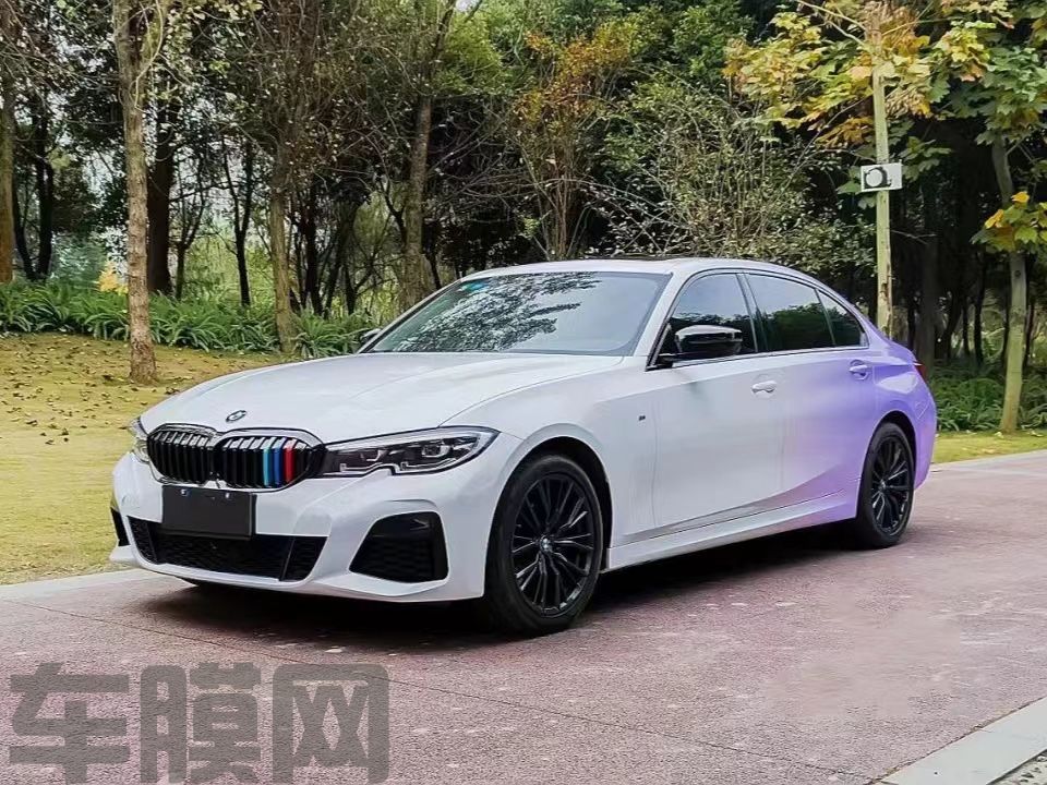 宝马3系 白渐变紫改色膜 效果图