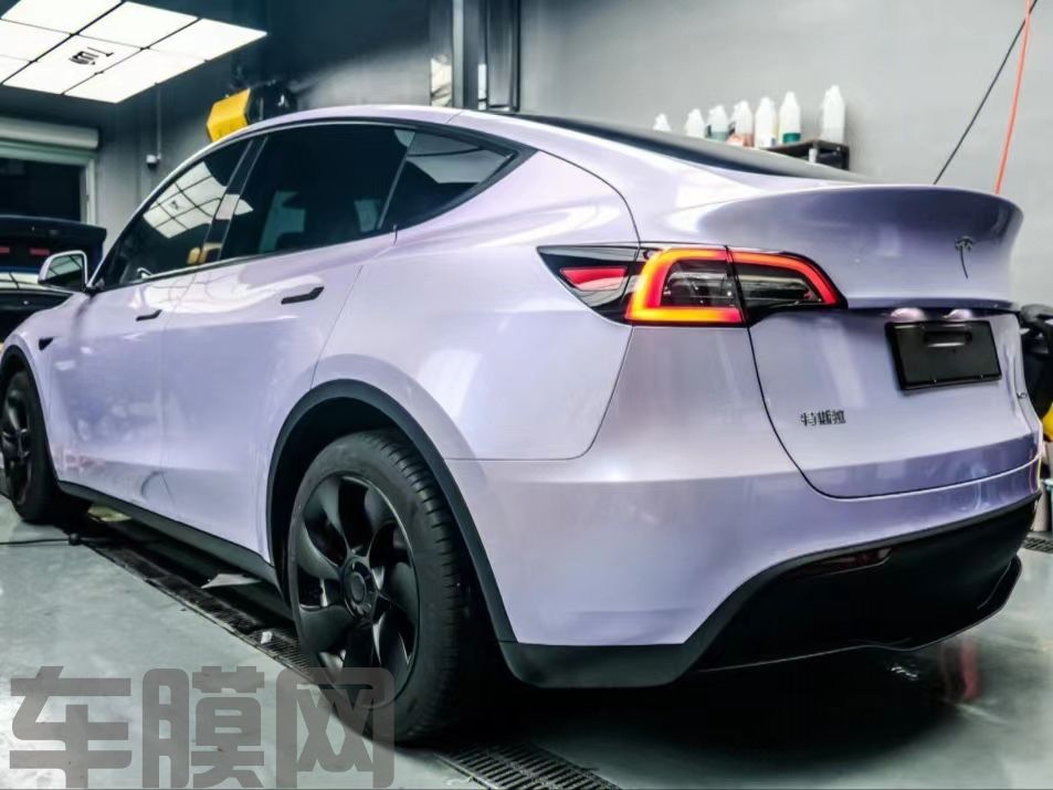 特斯拉Model Y 银幻紫改色膜 效果图