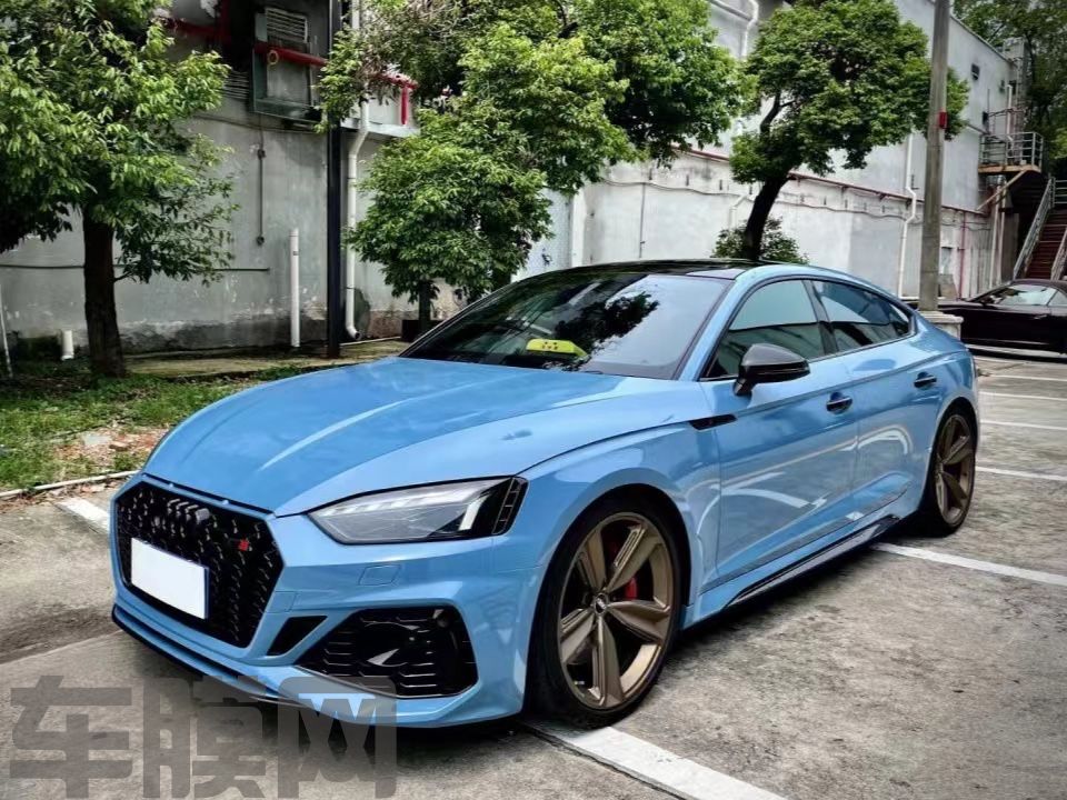 奥迪RS 5 瓷器蓝改色膜 效果图
